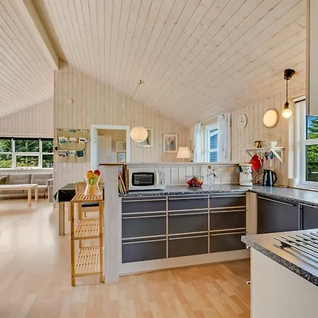 Lari - 600m From The Sea By Interhome Feriehus Sæby