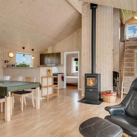 Feriehus Lari - 600m From The Sea By Interhome *