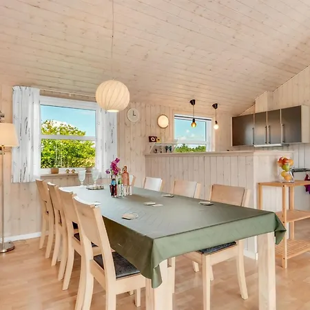 Lari - 600m From The Sea By Interhome
