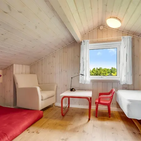 Lari - 600m From The Sea By Interhome