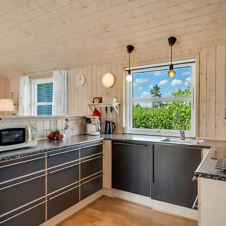 Lari - 600m From The Sea By Interhome *