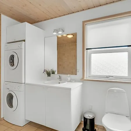 Dom wakacyjny Lari - 600m From The Sea By Interhome Sæby
